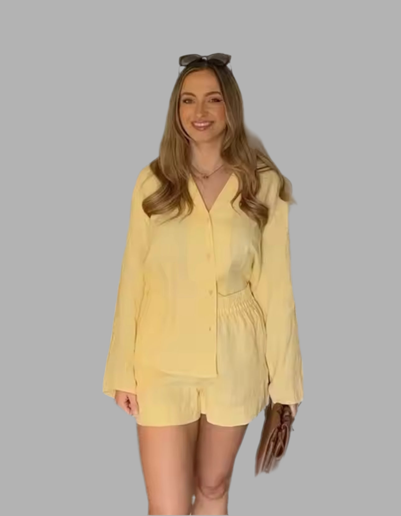 Look Effortlessly Chic and Stay Cool All Day in This Summer Polo Collar Shirt & Shorts Suit