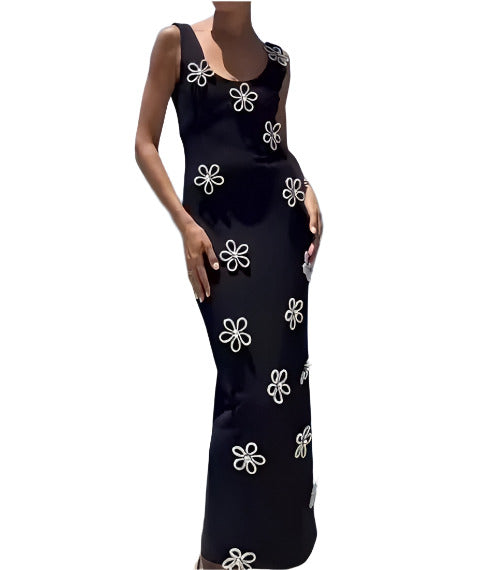 Step Into the Spotlight in the Chic Stitching Rhinestone Flower Design Sling Dress! CELEBRITY-WORTHY GLAM, NOW YOURS!