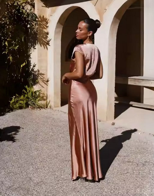 Wrap Yourself in a Sleek, Sultry Hollywood-Style Fishtail Gown – Perfect for Canadian Formal Events