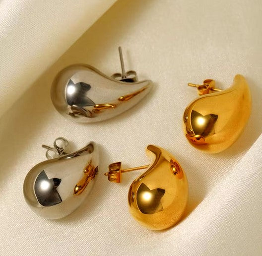 Vintage Waterdrop Stud Earrings